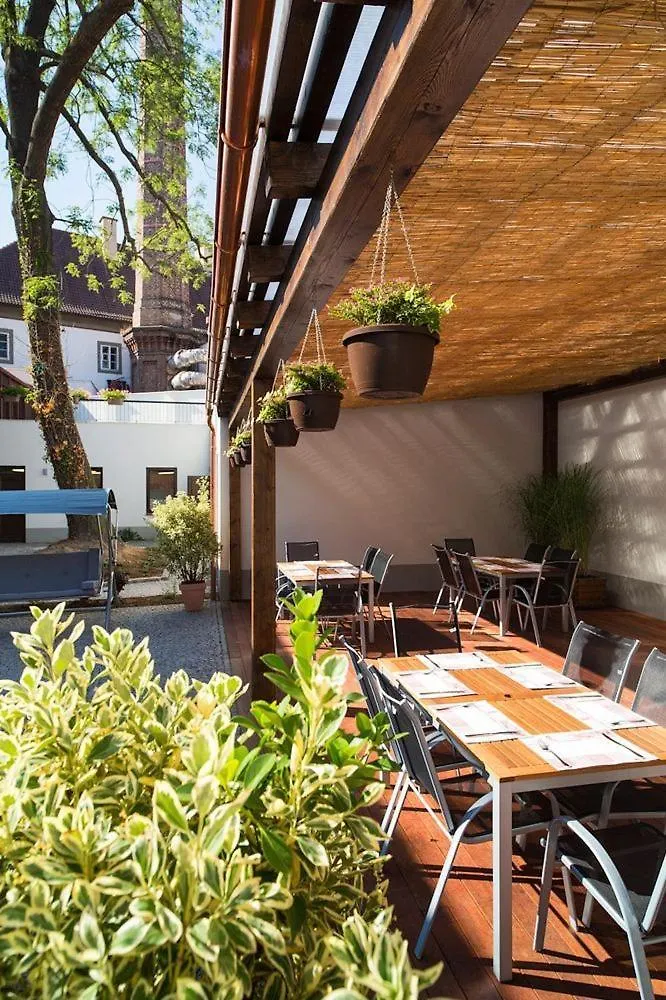 Hotel Restaurant Darwin Prague