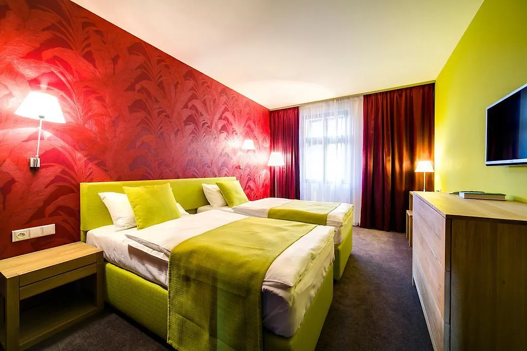 ****  Hotel Restaurant Darwin Prague Czech Republic